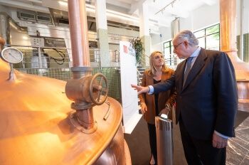 La fábrica de Cervezas Alhambra finaliza la primera fase de su Plan de Inversión y reafirma su compromiso con Granada