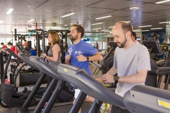 Mahou San Miguel lanza un programa pionero para evaluar los beneficios del deporte y la alimentación saludable en la mente y el cuerpo